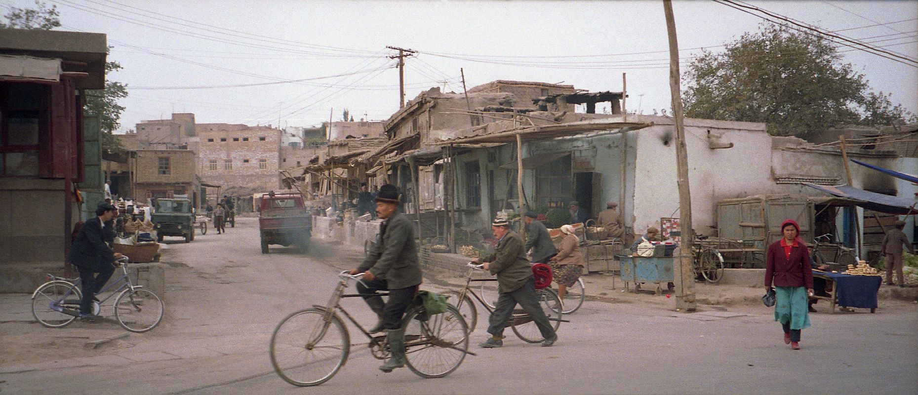 09 Kashgar Old City Street Scene 1993